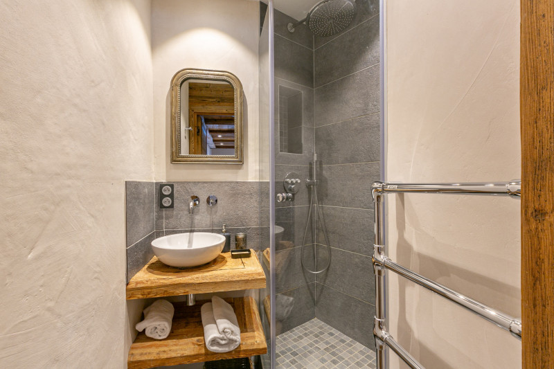 _lv_images__lot_0000810096_14_18448639