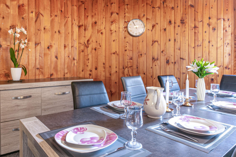 _lv_images__lot_0000860004_04_17434939