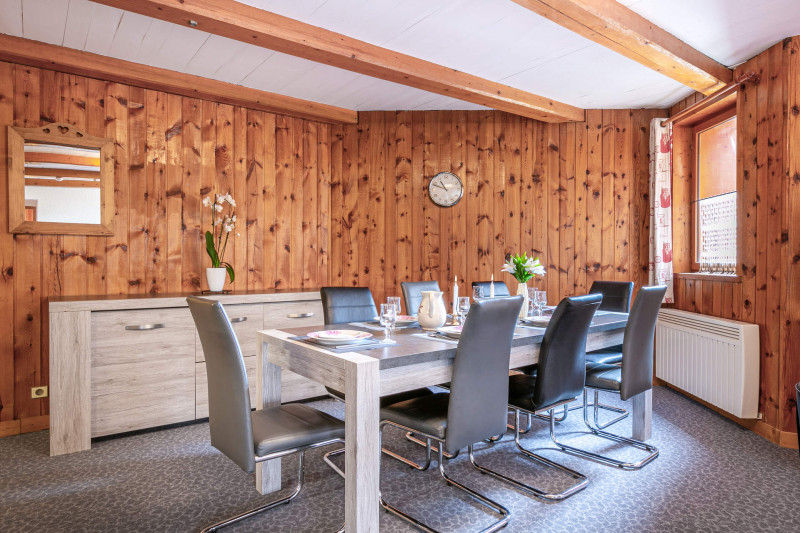 _lv_images__lot_0000860004_05_18358781