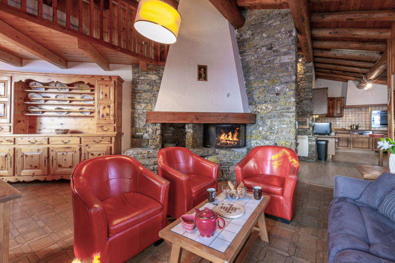 _lv_images__lot_0000860005_01_17434888