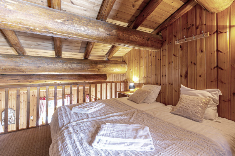 _lv_images__lot_0000860005_11_18003431