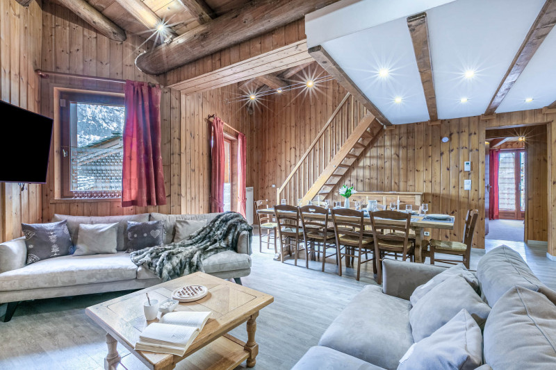 _lv_images__lot_0000860006_03_17300400