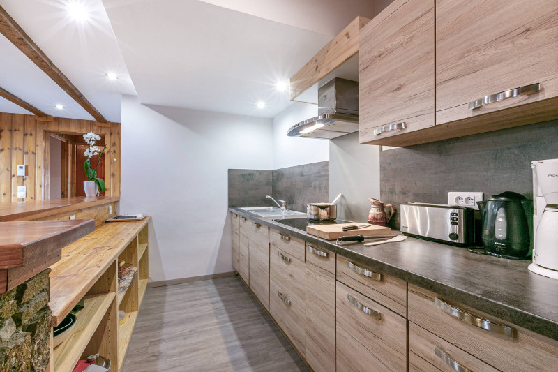 _lv_images__lot_0000860006_08_18127780