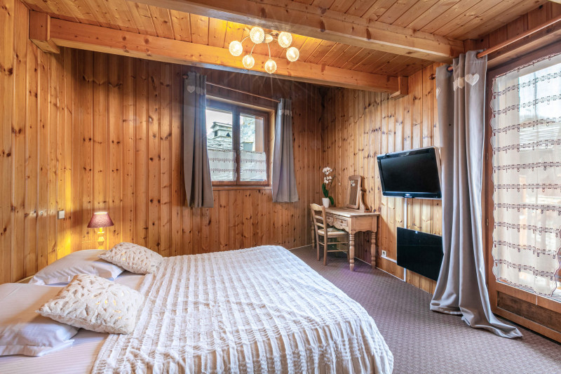 _lv_images__lot_0000860006_10_18467907