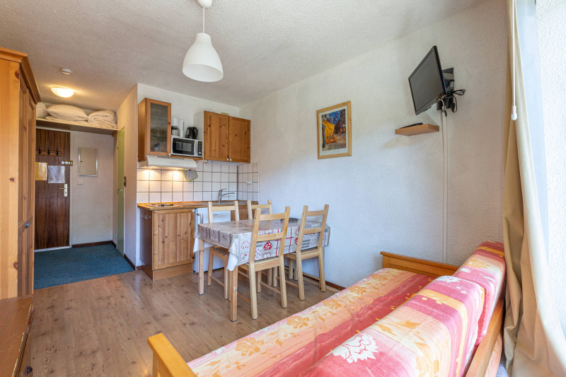 _lv_images__lot_0000920026_04_18260988