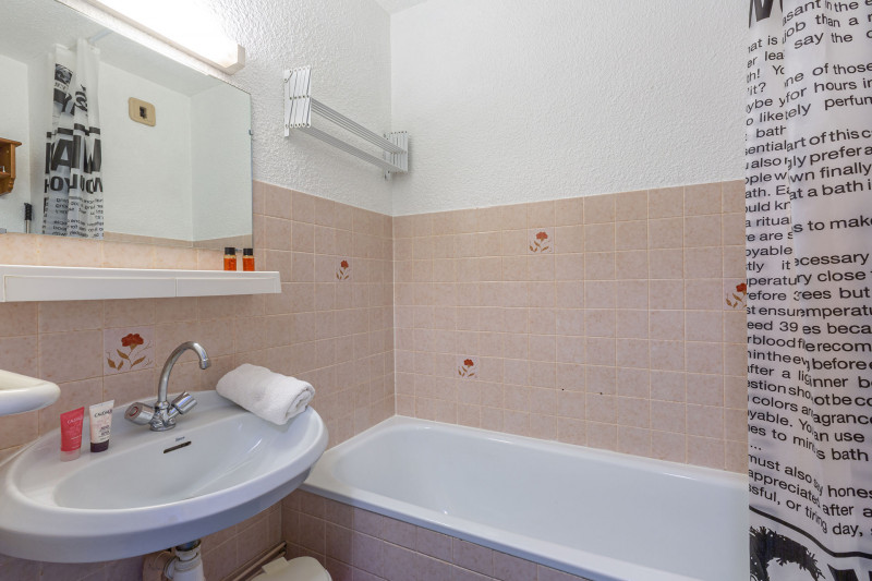 _lv_images__lot_0000920026_07_18260991