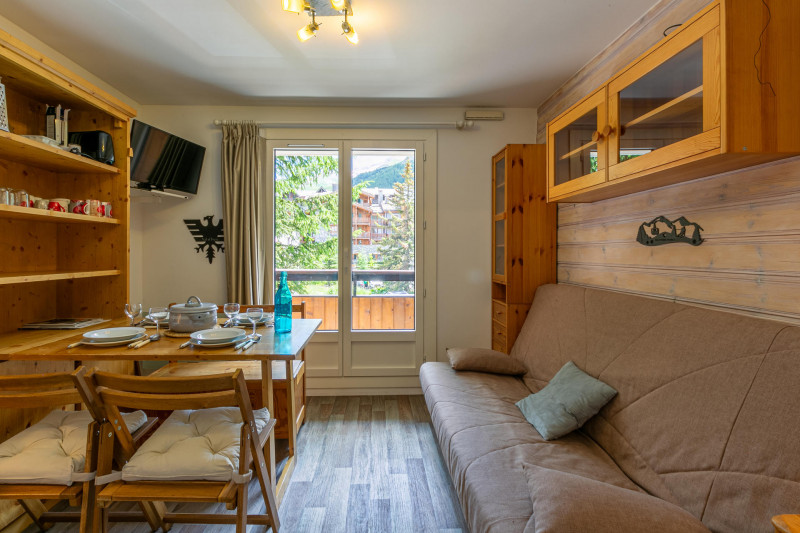 _lv_images__lot_0000950023_03_17420109 _lv_images__lot_0000950023_03_17420109