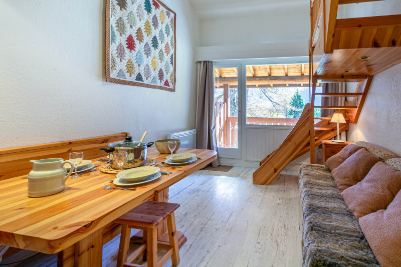 _lv_images__lot_0000980006_03_17436488