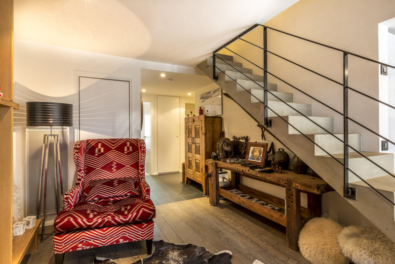 _lv_images__lot_0001030007_09_18001552