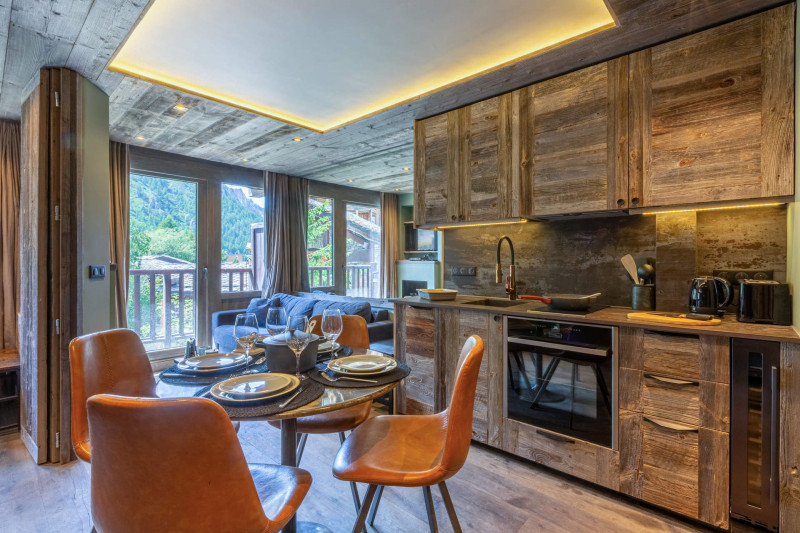 _lv_images__lot_0001050085_03_18067306 _lv_images__lot_0001050085_03_18067306