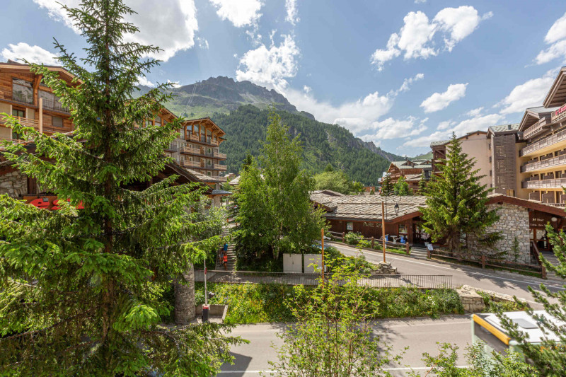 _lv_images__lot_0001050085_12_19329186 _lv_images__lot_0001050085_12_19329186