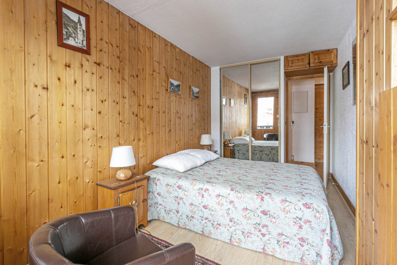 _lv_images__lot_0001050088_12_17411242 _lv_images__lot_0001050088_12_17411242