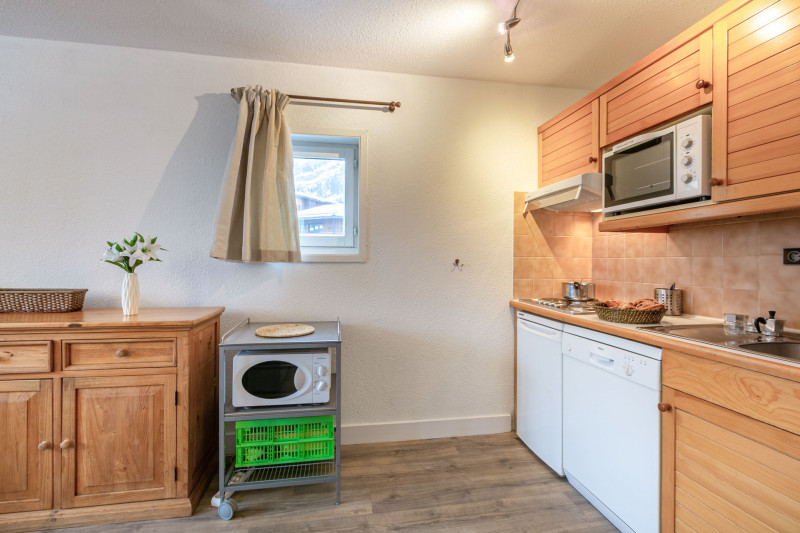 _lv_images__lot_0001050122_05_17300207