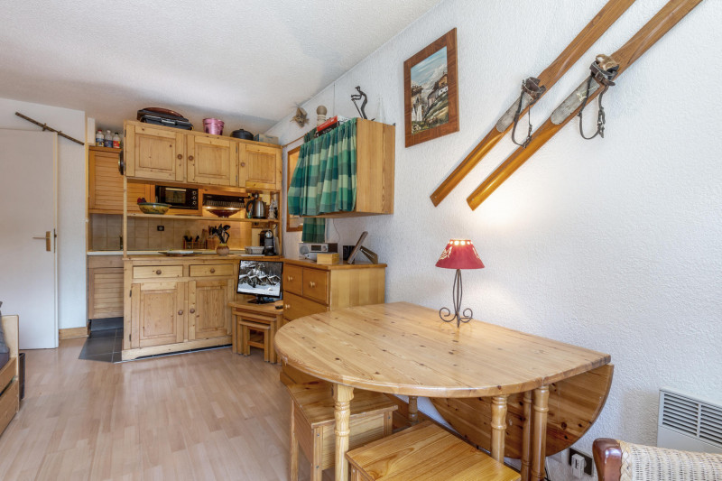 _lv_images__lot_0001050126_04_18182016 _lv_images__lot_0001050126_04_18182016