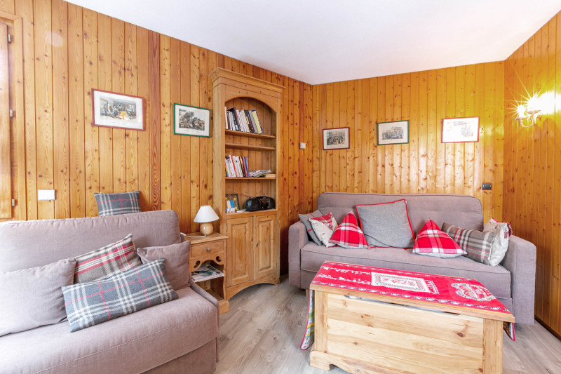 _lv_images__lot_0001060001_03_17542096