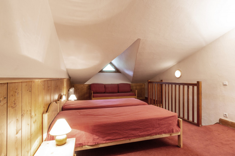 _lv_images__lot_0001080044_06_17407862 _lv_images__lot_0001080044_06_17407862