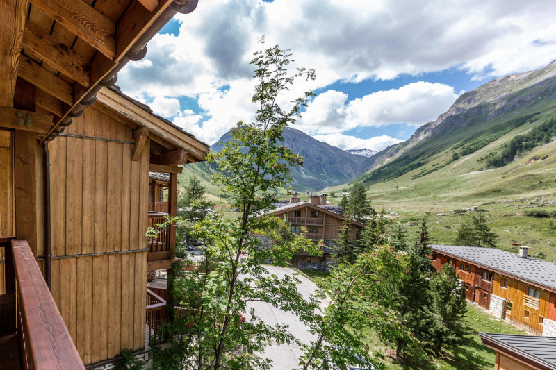 _lv_images__lot_0001080044_11_19336257