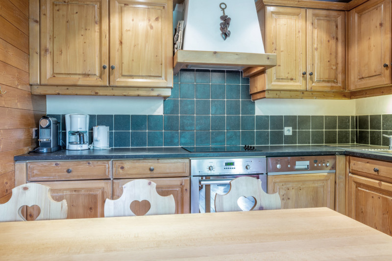 _lv_images__lot_0001080044_13_18466627