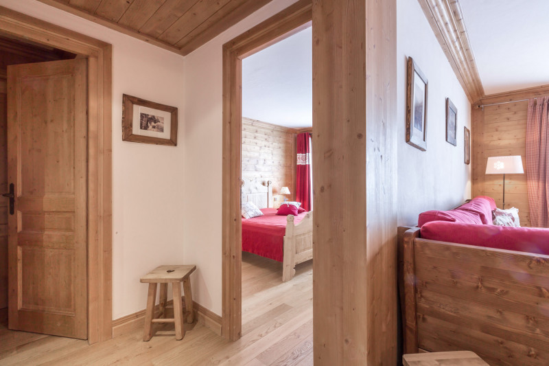 _lv_images__lot_0001080045_07_17828853