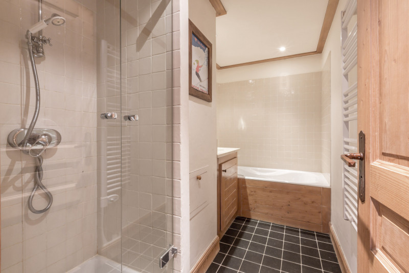 _lv_images__lot_0001080045_13_17408038 _lv_images__lot_0001080045_13_17408038