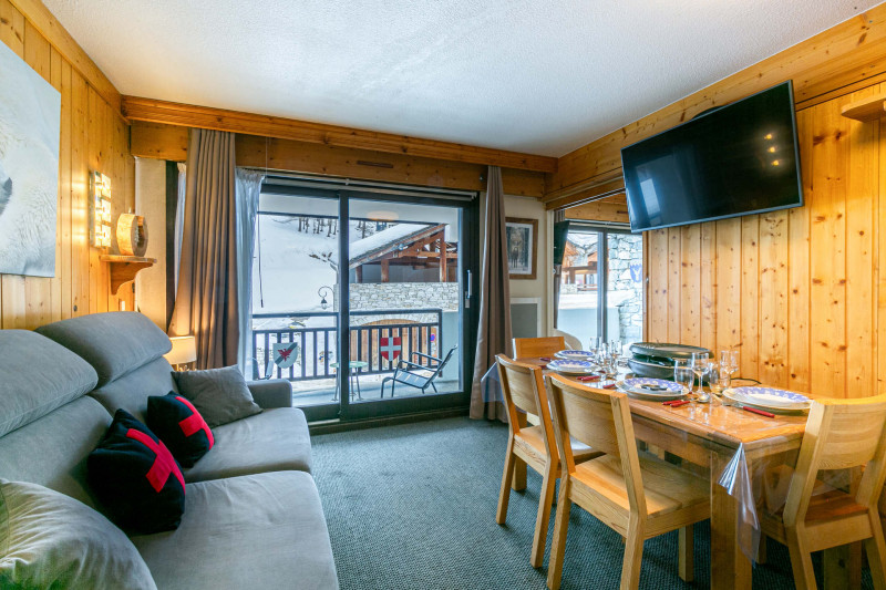 _lv_images__lot_0001110005_02_17416845