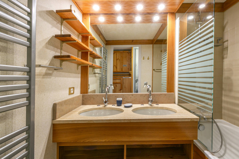 _lv_images__lot_0001110005_09_18180576 _lv_images__lot_0001110005_09_18180576