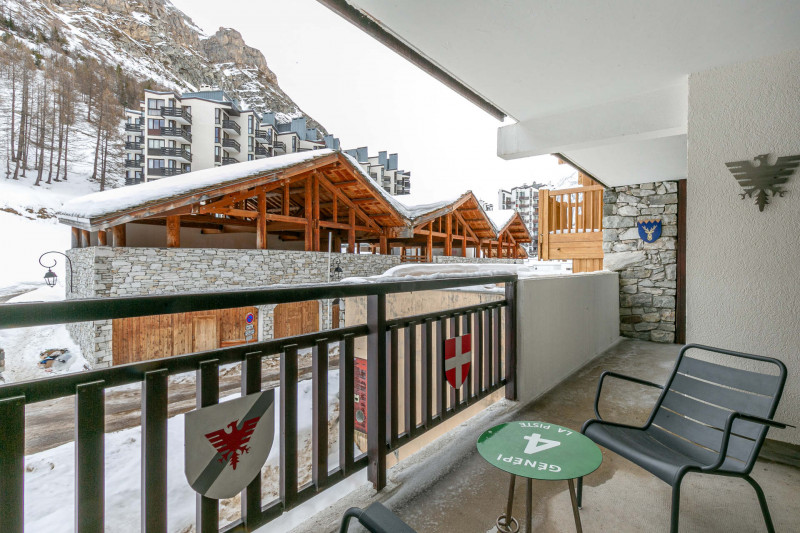 _lv_images__lot_0001110005_10_17434314