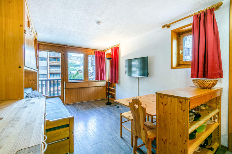 _lv_images__lot_0001120271_01_17943579