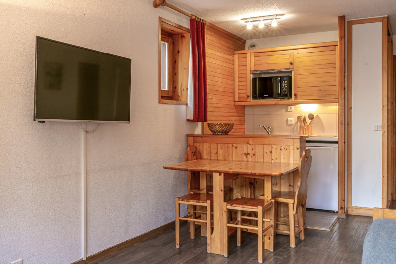 _lv_images__lot_0001120271_03_18452507