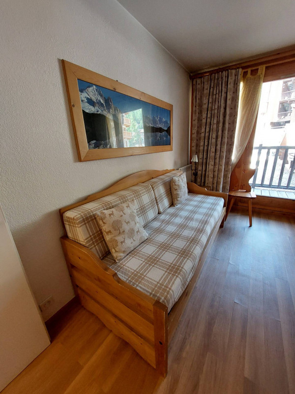 _lv_images__lot_0001120272_05_18183432