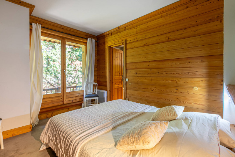 _lv_images__lot_0001160006_07_18226033