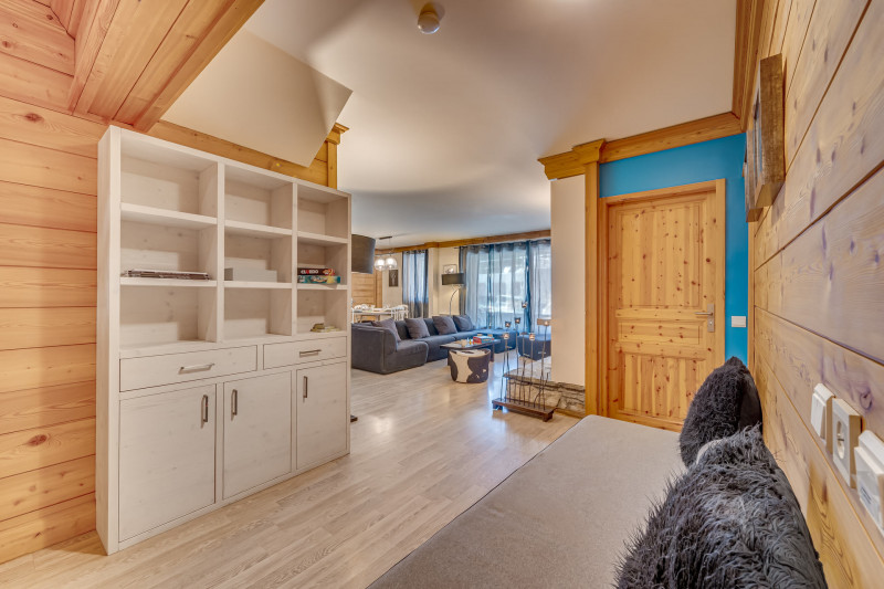 _lv_images__lot_0001160006_10_19748042 _lv_images__lot_0001160006_10_19748042
