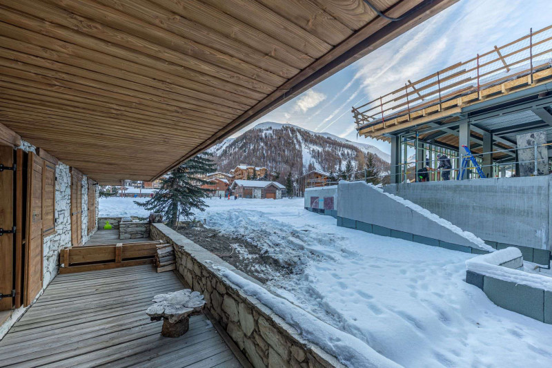 _lv_images__lot_0001160006_16_17941742