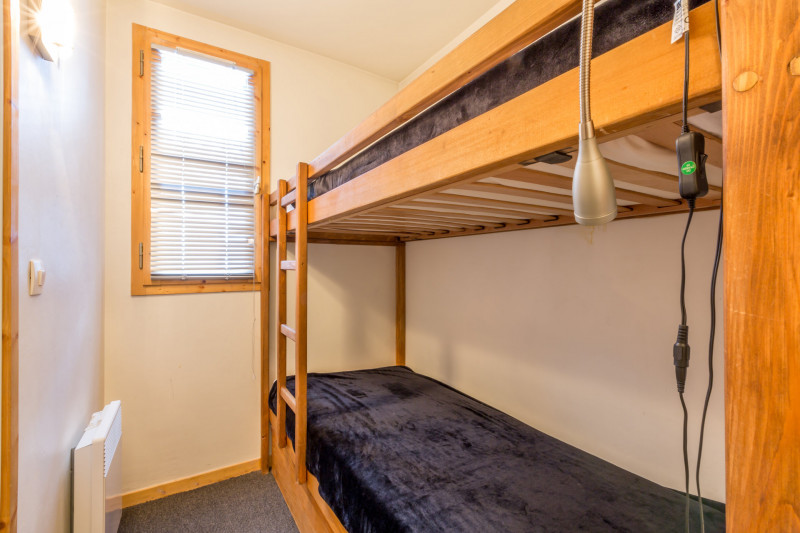 _lv_images__lot_0001180057_10_17301756 _lv_images__lot_0001180057_10_17301756