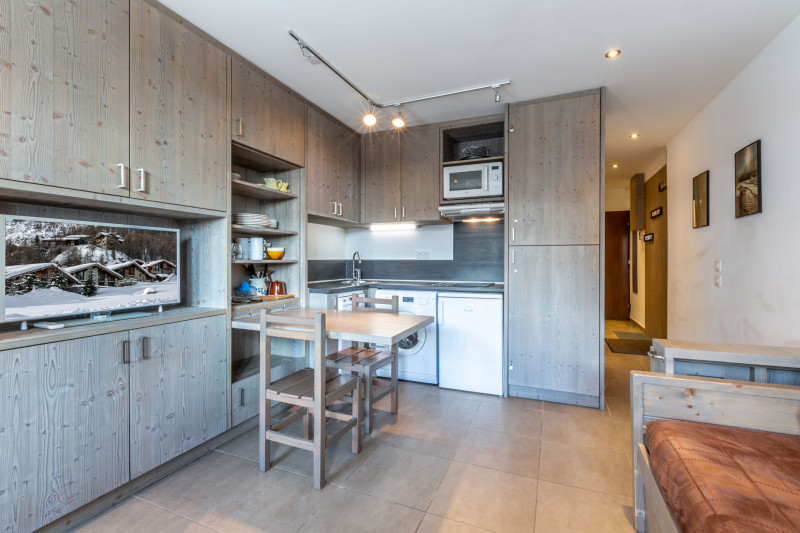 _lv_images__lot_0001190034_03_18316468 _lv_images__lot_0001190034_03_18316468