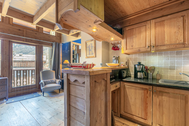 _lv_images__lot_0001220001_06_18368554 _lv_images__lot_0001220001_06_18368554