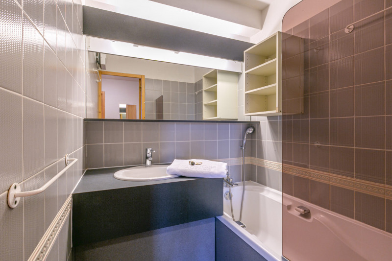 _lv_images__lot_0001330002_11_17410058 _lv_images__lot_0001330002_11_17410058