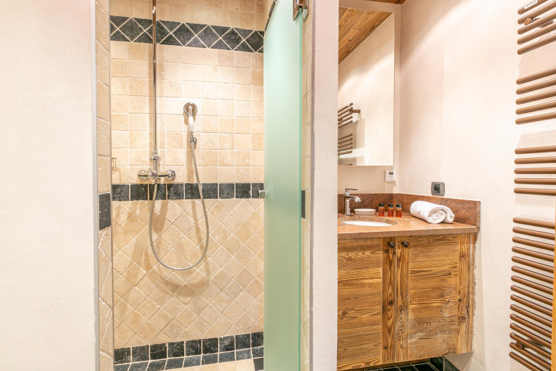 _lv_images__lot_0001380023_12_17363802 _lv_images__lot_0001380023_12_17363802