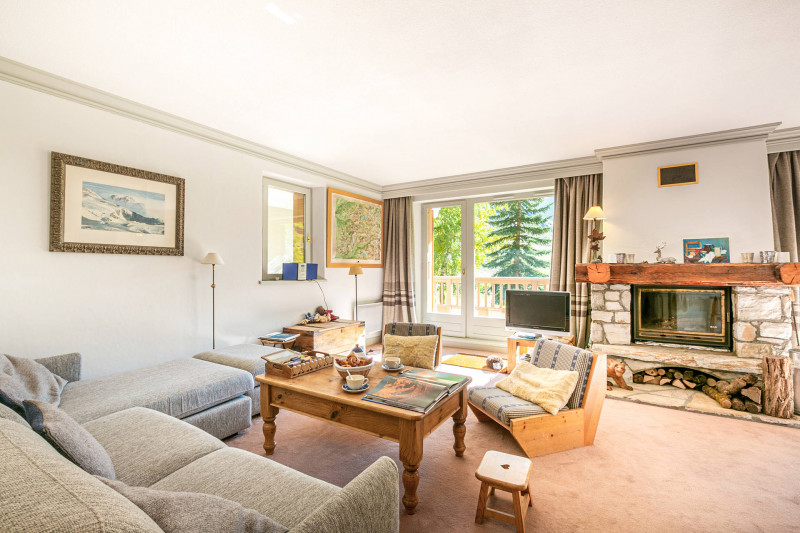 _lv_images__lot_0001420006_01_18469080