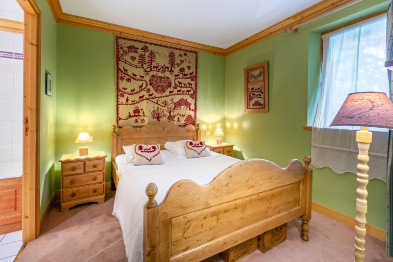 _lv_images__lot_0001420006_10_18557752