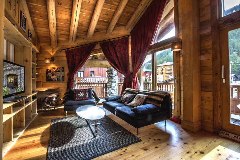 _lv_images__lot_0001690002_02_19336565 _lv_images__lot_0001690002_02_19336565
