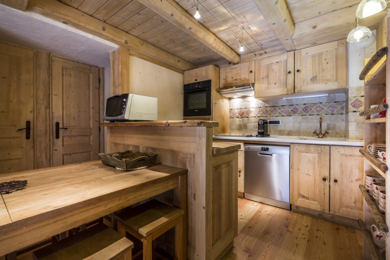 _lv_images__lot_0001690002_05_17410263 _lv_images__lot_0001690002_05_17410263