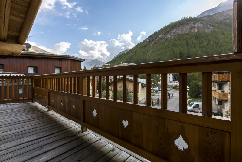 _lv_images__lot_0001690002_14_19336577 _lv_images__lot_0001690002_14_19336577