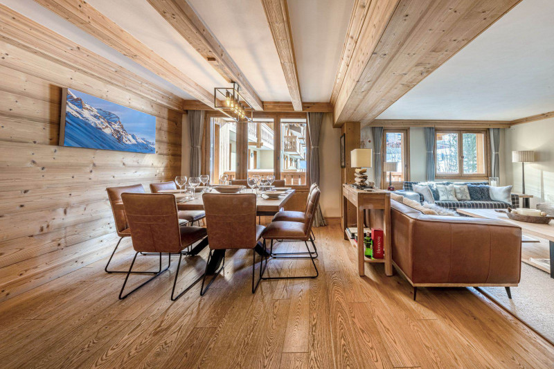 _lv_images__lot_0001830005_05_17992763