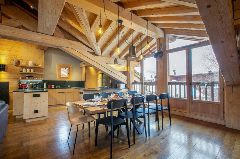 _lv_images__lot_0001840002_06_18116956