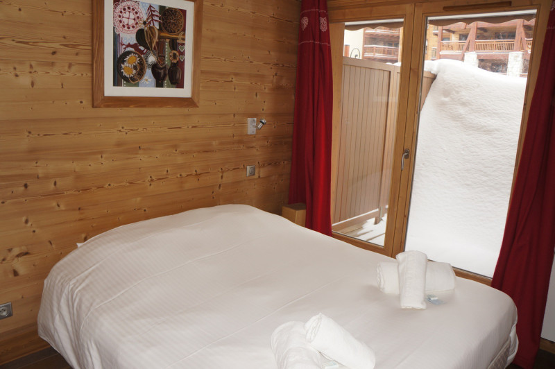 _lv_images__lot_0001920003_07_18359822