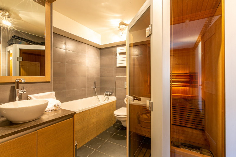 _lv_images__lot_0001920005_09_17364759 _lv_images__lot_0001920005_09_17364759