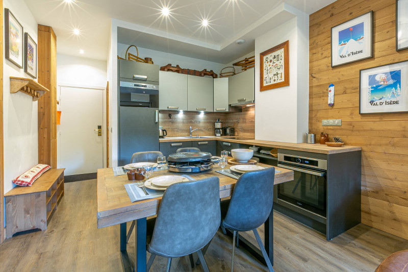 _lv_images__lot_0002080001_05_18557779