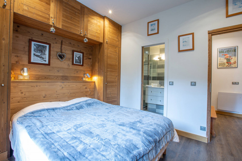 _lv_images__lot_0002080001_09_17410330 _lv_images__lot_0002080001_09_17410330