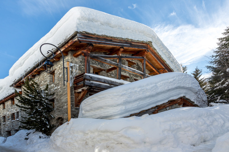 _lv_images__lot_0002080002_11_18180398